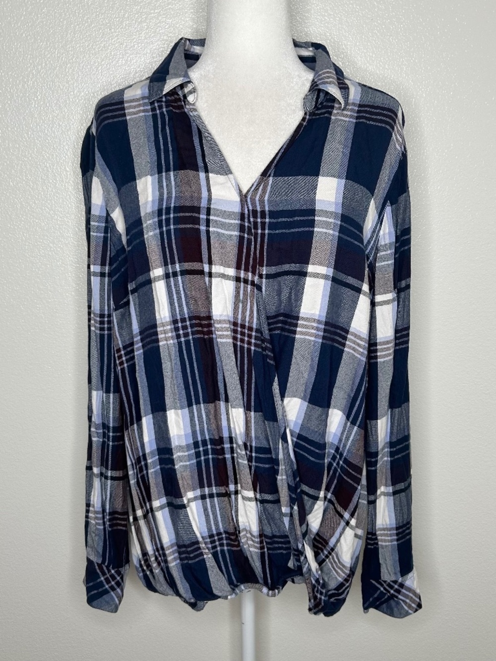 Lane Bryant Womens Blue & White Plaid Faux Wrap Long Sleeve Shirt Top Size 18